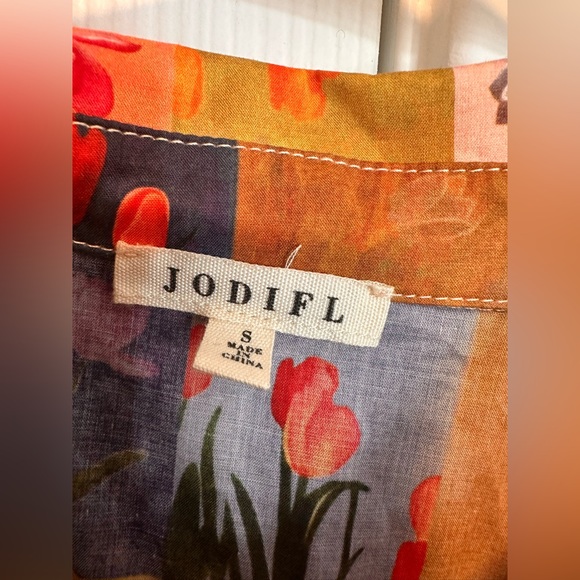 JODIFL Multicolor Floral Blouse - Picture 3 of 4